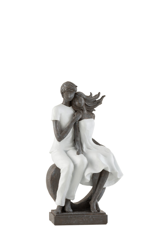 COUPLE ON BENCH POLY WHITE/GREY